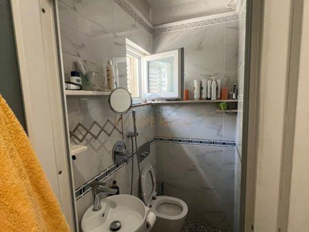 Shitet Apartament 3+1+2+Depo, Komuna e Parisit.