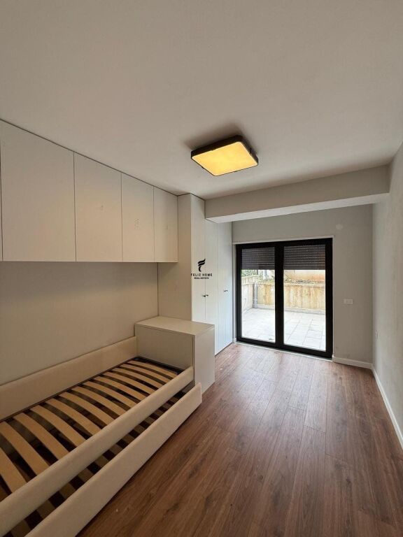 SHITET APARTAMENT 3+1 KODRA E DIELLIT 2 330.000 EURO FH-73333