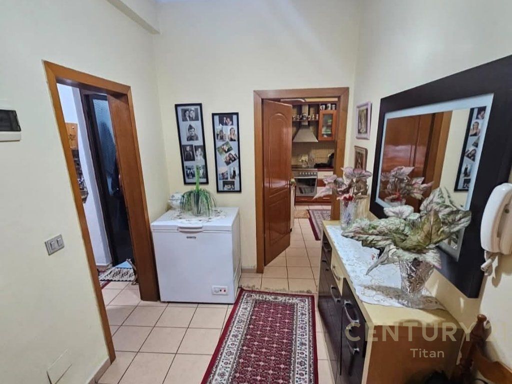 Apartment for rent 2+1 at Partizani school 4 Deshmoret street