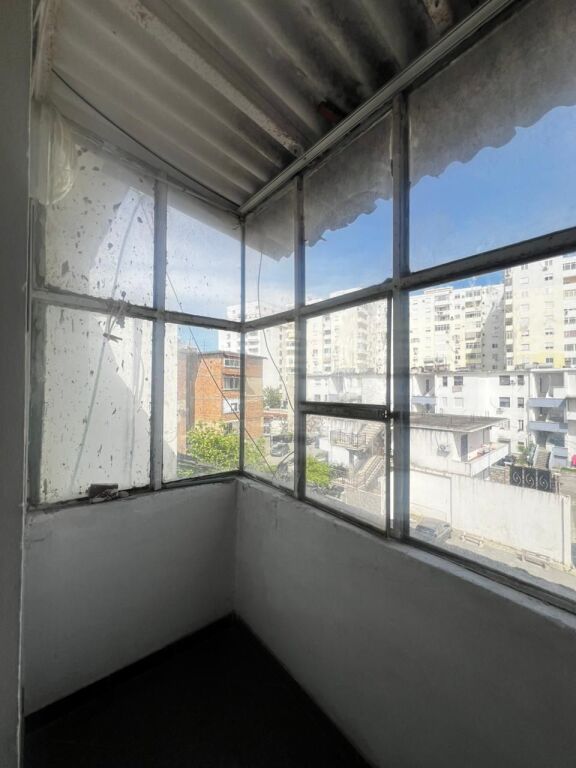 AFFITTASI APPARTAMENTO 1+1 VICINO ALLA SCUOLA QEMAL MICI, DURRES
