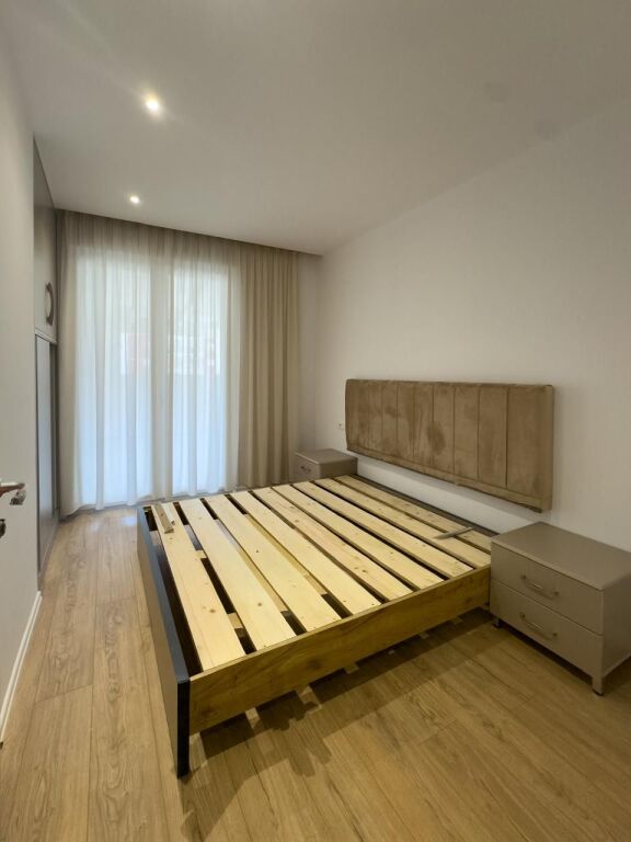 Shitet Apartament 1+1 ne Fresk/ Prane Pasticeri Melisa