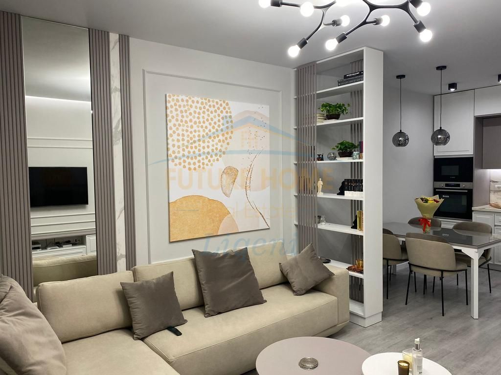 Qera, Apartament 2+1+Post Parkimi, Green City, Tiranë.