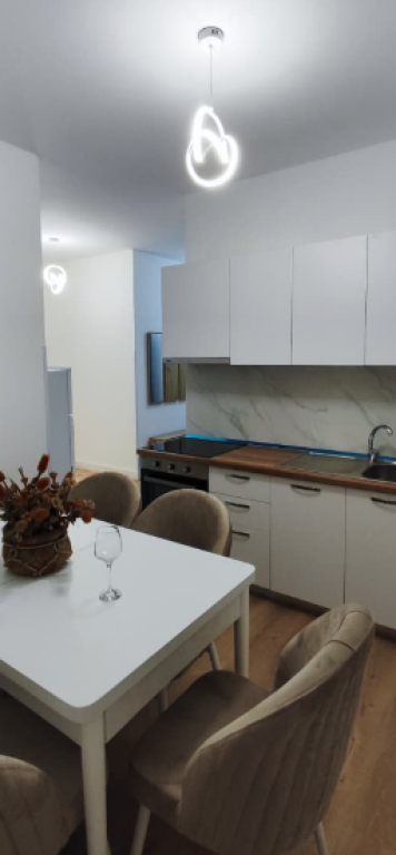Jepet me qira apartament 1+1 – Myslym Shyr (Rr. Ilam Alla)

