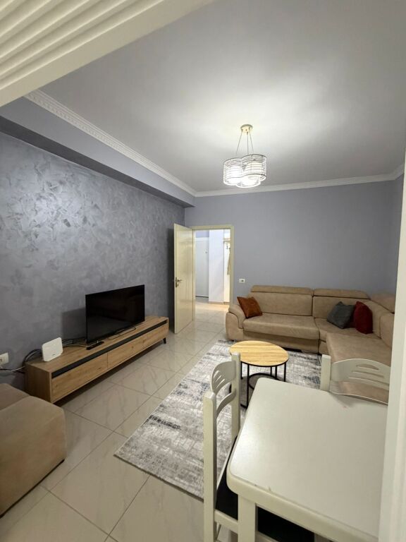 JEPET ME QERA APARTAMENT 1+1 – RRUGA BARDHYL