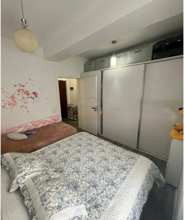 Shitet, Apartament 1+1, Materniteti Ri.