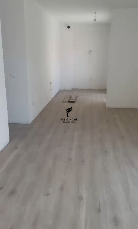 ZYRE ME QERA 117 M2 LAPRAKA 60.000 LEKE FH-73348