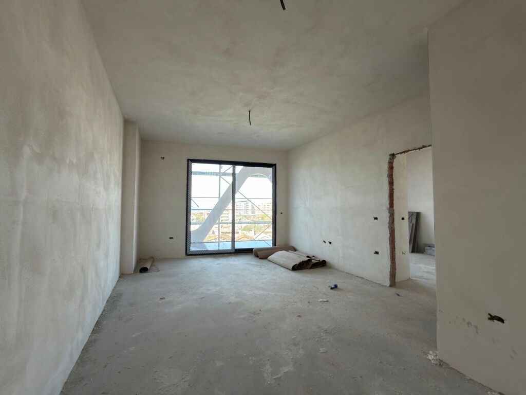 Apartament 1+1 Shitje Tek Porti Vlores Materia Cons