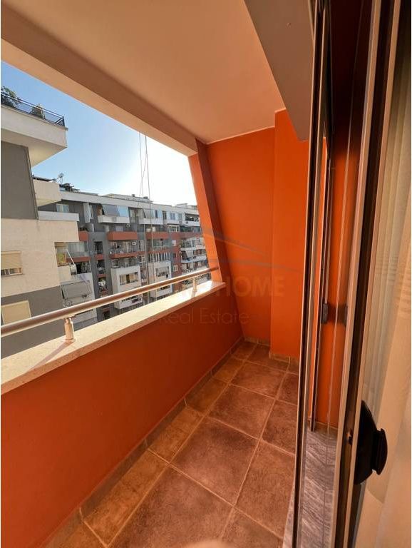 Shitet, Apartament 1+1, Unaza e Re, Tiranë