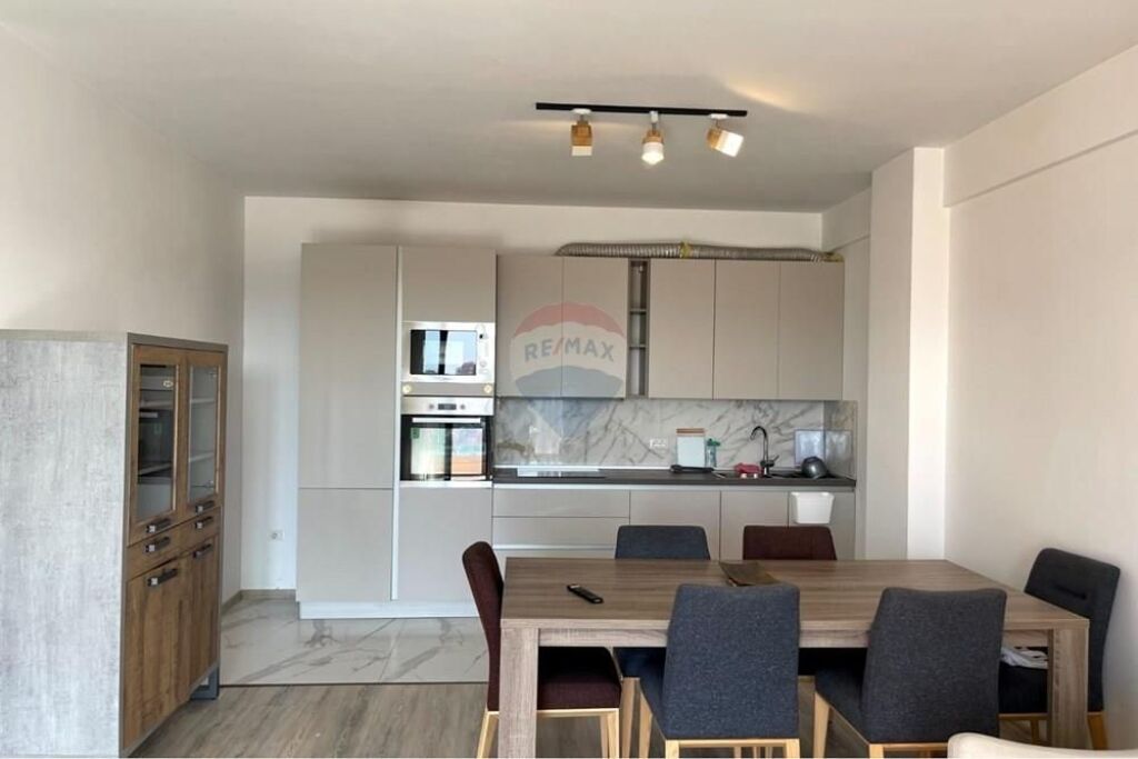 Apartment 2+1+2+Parking for rent Zogu i Zi