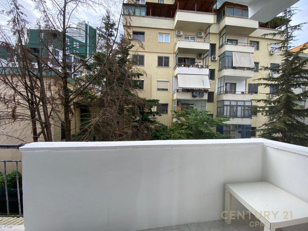 VASIL SHANTO PRANE KESH DHE KOMUNES SE PARISIT JAPIM ME QIRA APARTAMENT 1+1 550 € /Muaj Sip. Totale  64m2