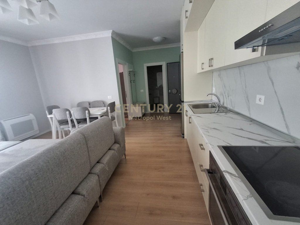 Apartament 1+1+ post parkim pranë Bulevardit të Ri!