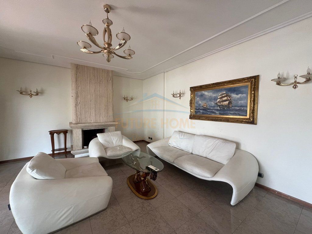 Qera,Apartament 3+1+2,Rruga e Elbasanit