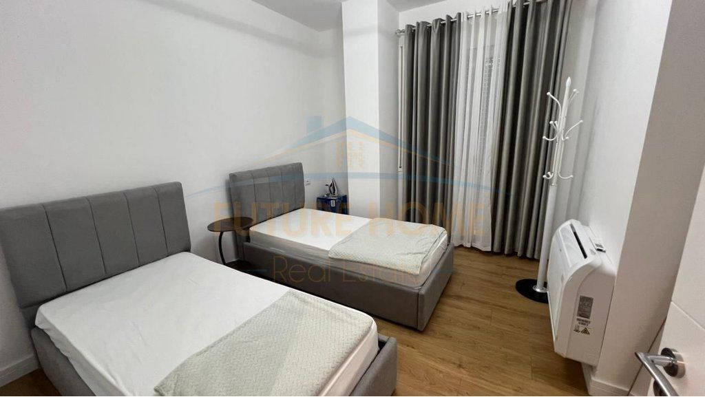 Qera, Apartament 2+1+2, Rruga 5 Maji, Tirane