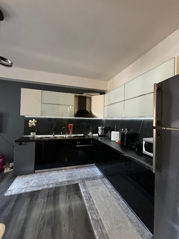 🏡 Apartment 1+1 for sale on Endri Keko Street, near the New Maternity.