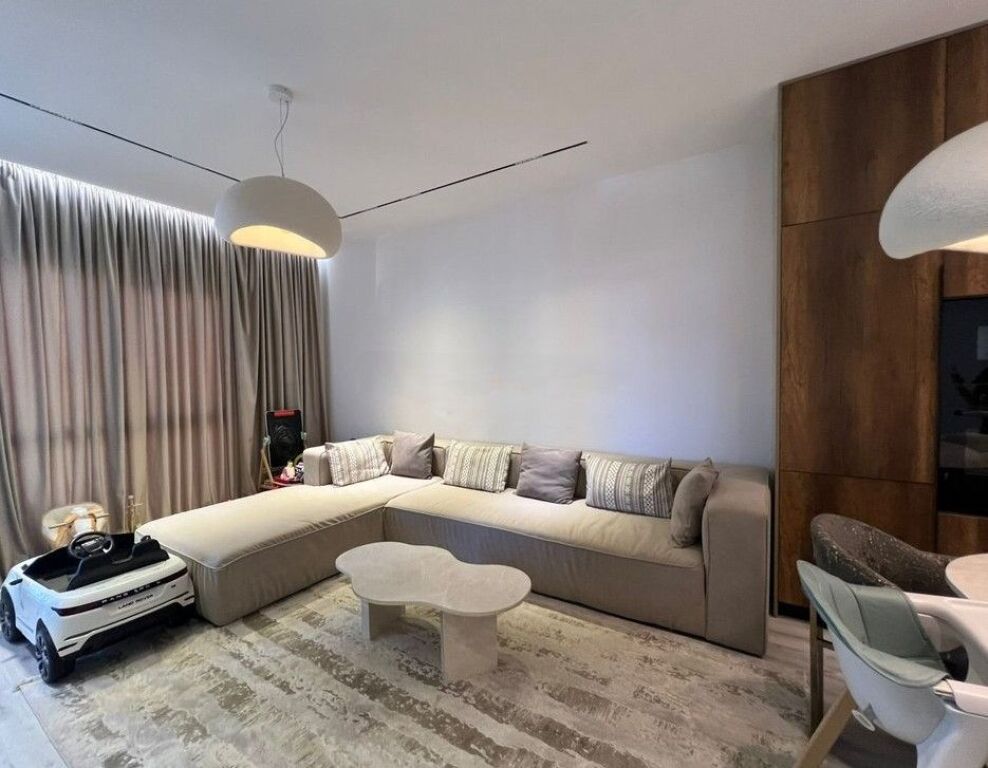 WE SELL 2+1 APARTMENT AT EMERALD CENTER 247,500 €