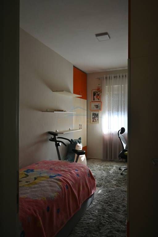 Qera, Apartament 2+1, Rruga Irfan Tomini