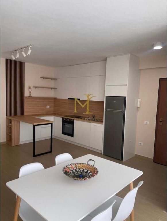 SHITET SUPER APARTAMENT TEK GRAND BLUE FAFA  – GOLEM