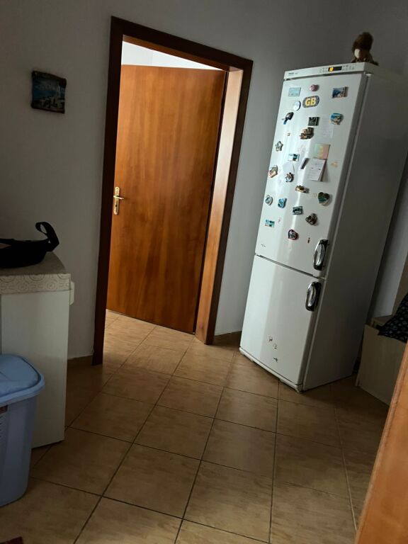 Shitet  apartament  1+1  në Shëngjin Brezi parë buzë detit  