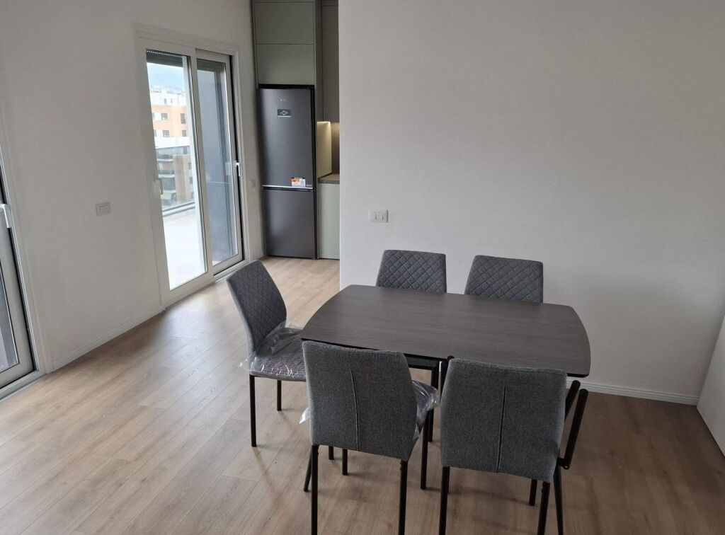 📌 Apartment 2+1+2+🅿️ for Rent – Near the Red School