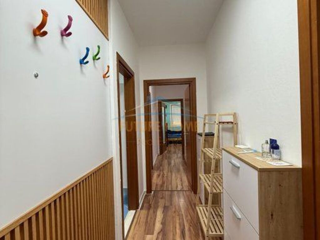 Shitet, Apartament 3+1+2+ Post Parkimi, Liqeni i Thatë, Tiranë.