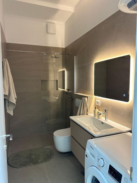 APARTAMENT ME QERA 1+1 OXHAKU 55.000 LEKE FH-73312