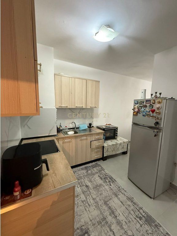 Apartment 2+1+2 for sale at the end of 5-Maji street