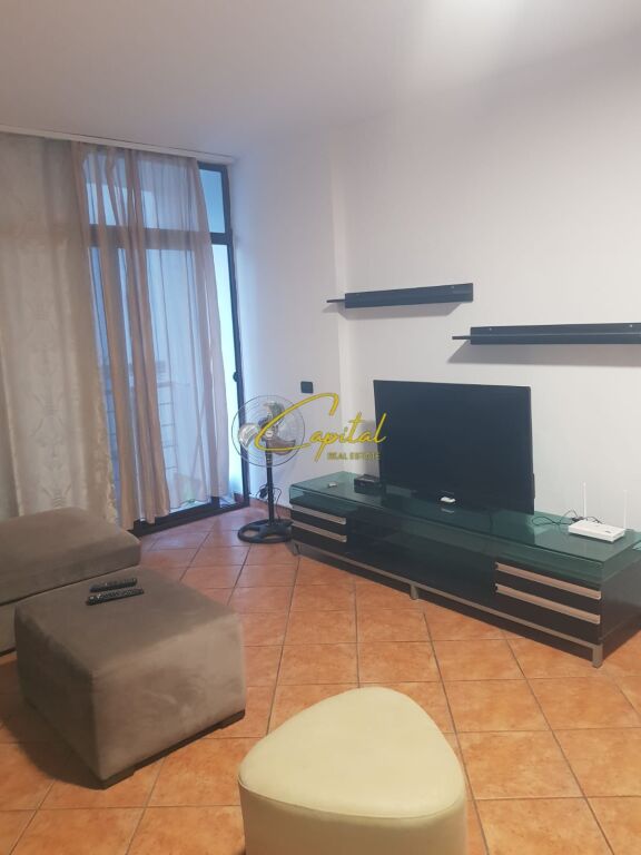 APARTAMENT ME QIRA 1+1 RRUGA E KAVAJES 50.000 LEKE