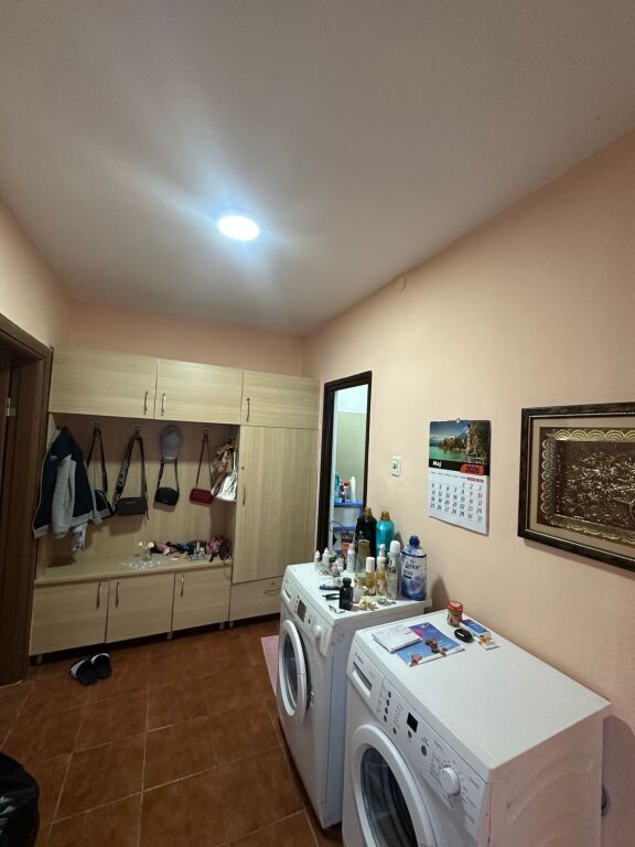 🏠 Apartment 1+1 for rent📍 Address: Opposite the Ministry of Defense, 50 m from the “Ramazan Jarani” school💶 Price: 35,000 lek/month