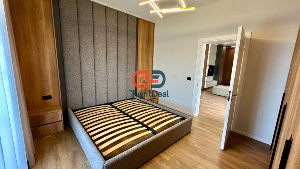 Ne Mjull Bathore, Jepet Me Qira, Vile 4 Kateshe E Ndare Ne 5 Apartamente !!!
