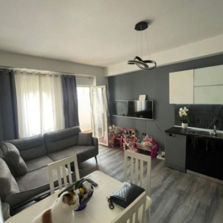 🏡✨ Shitet Apartament 1+1 – Pranë Materniteti i Ri ✨🏡