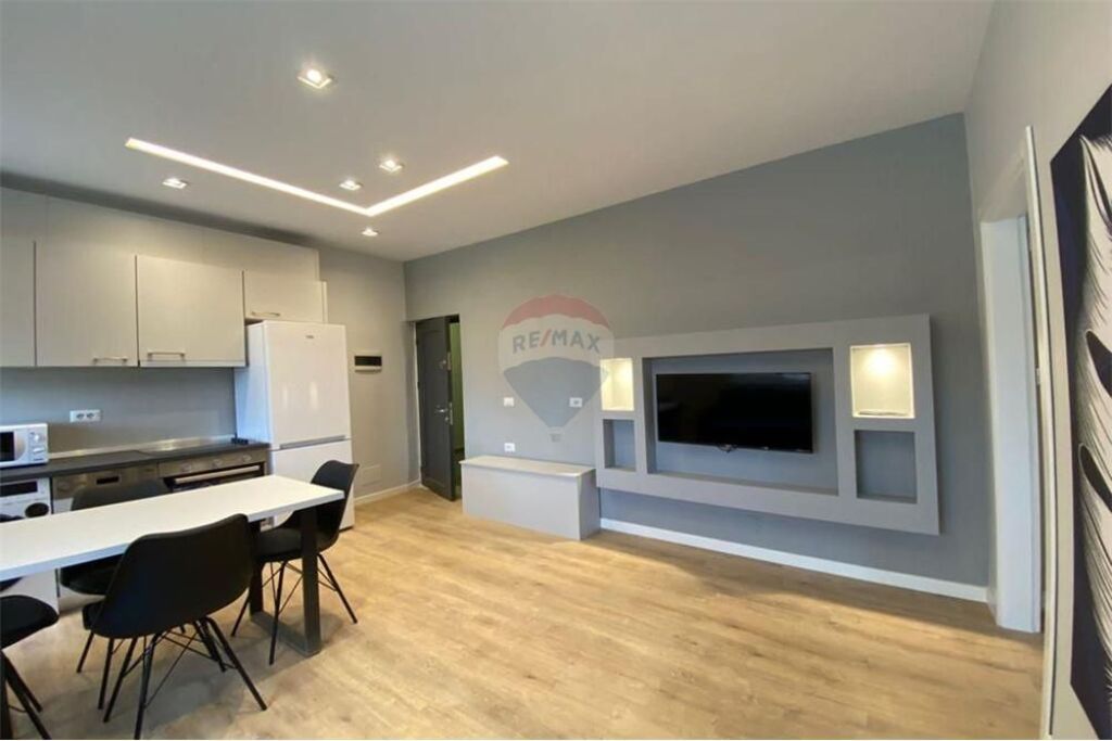 Apartament 1+1 per qira tek 21 Dhjetori