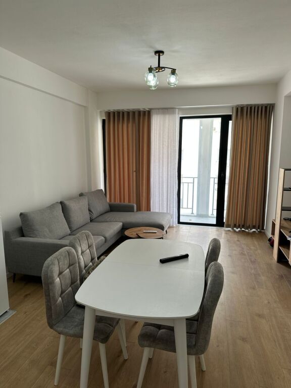 Apartament 2+1 me qira , Astir