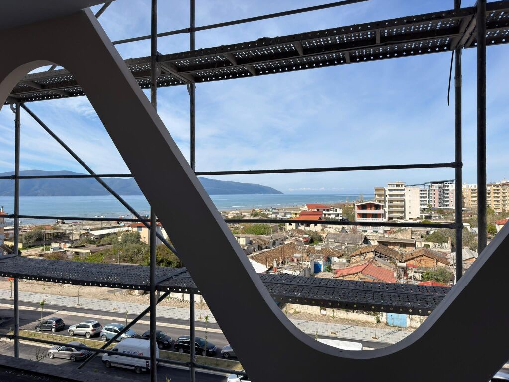 Apartament 1+1 Shitje Tek Porti Vlores Materia Cons