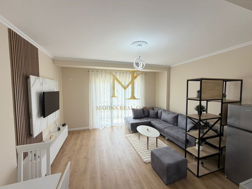 Shitet apartament 1+1 tek ish-Rajoni i Policisë, Durrës
