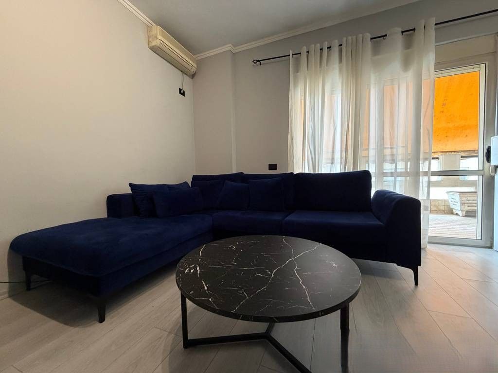 APARTAMENT 1+1 ME QIRA TEK SIRI KODRA! 600 € /Muaj