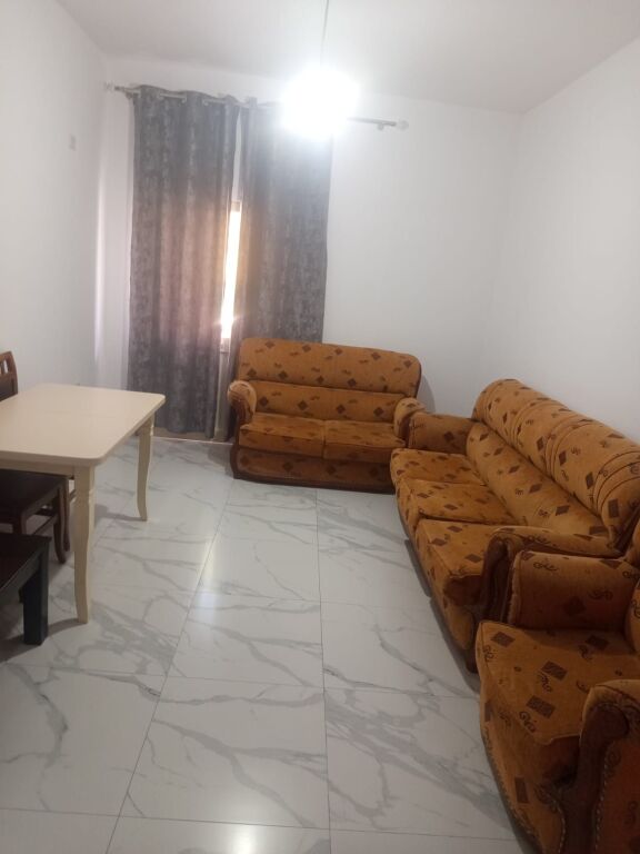 APPARTAMENTO 2+1. 35000 LEKE.ASTIR