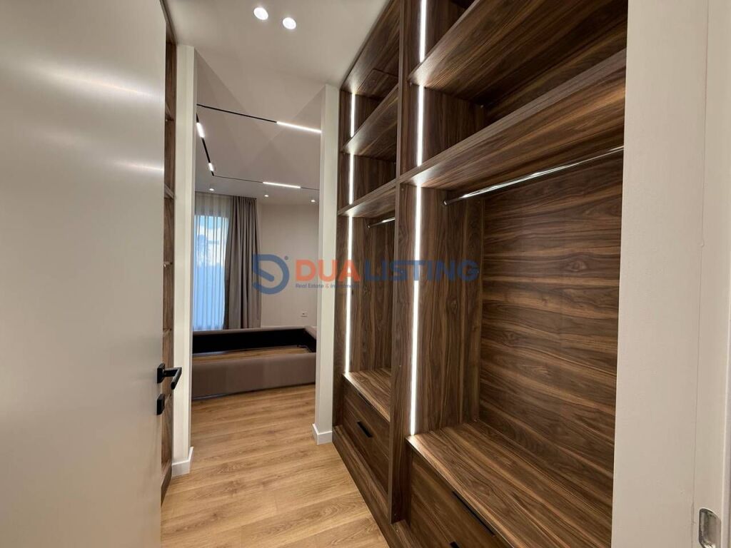 FOR RENT, LUXURY APARTMENT 2+1+2 WITH PARKING SPACE