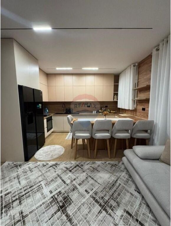 Apartament 1+1 me qira tek Rruga e Dibrës!
