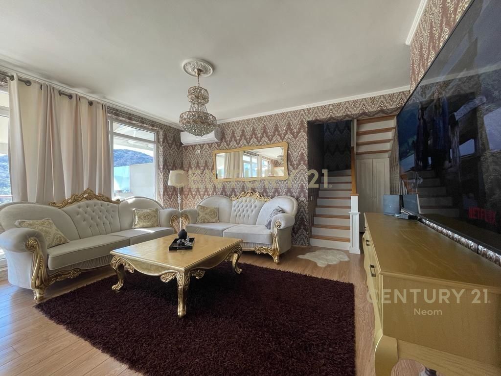 Duplex for rent at Dry Lake. 1,100 € /Month