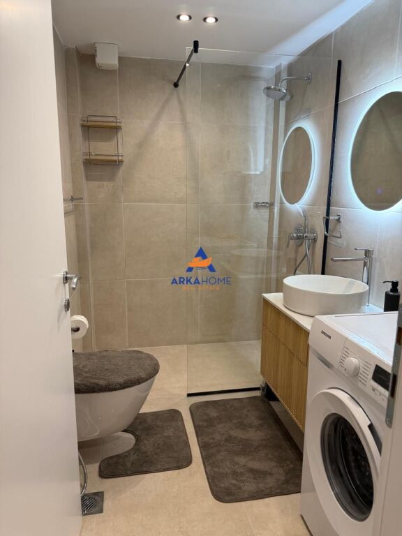 JEPET DUPLEX ME QERA 1+1+BALLKON "KOMPLEKSI GOLDEN PARK, SPITALI AMERIKAN 3" 60.000 LEKE