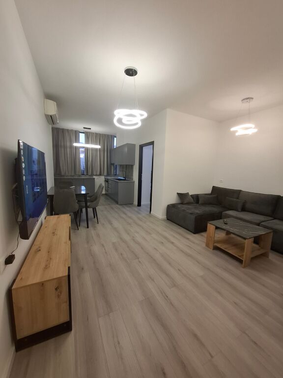 Appartamento 1+1 in Affitto 📍Centro, Dietro Ufos 600Lek/mese