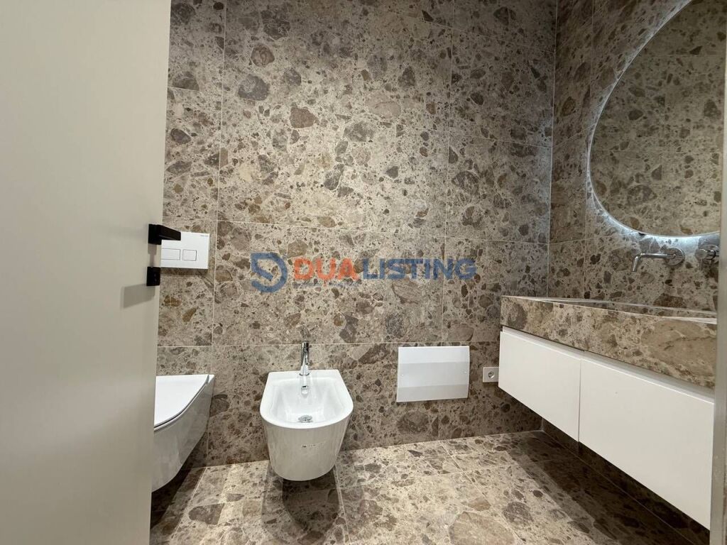FOR RENT, LUXURY APARTMENT 2+1+2 WITH PARKING SPACE