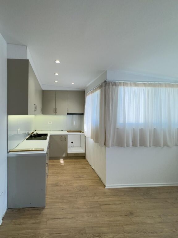 Shitet Apartament 1+1 ne Fresk/ Prane Pasticeri Melisa
