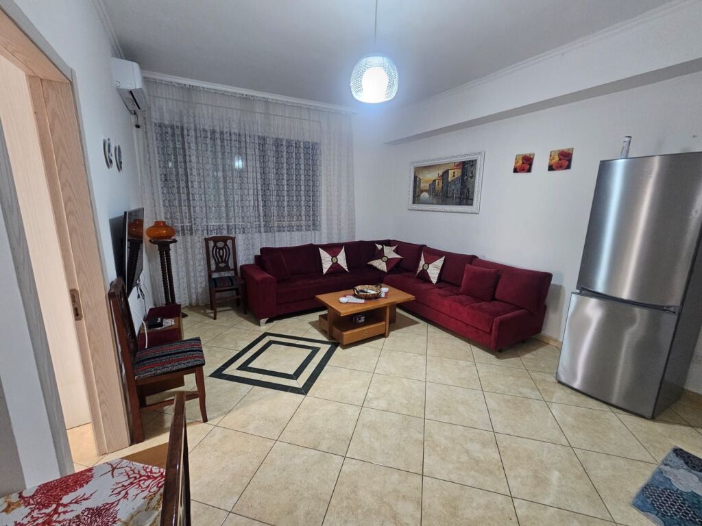 AFFITTASI APPARTAMENTO 2+1 PRESSO SHKEMBI KAVAJES
