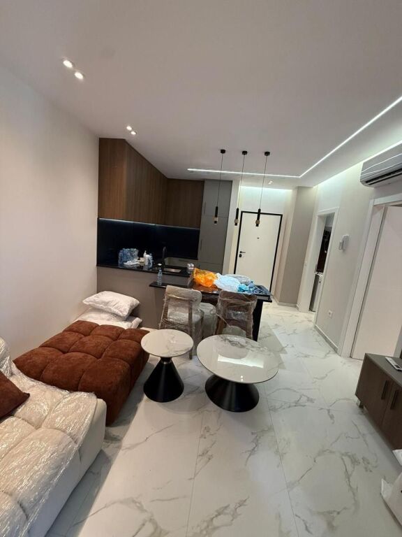 1+1,i mobiluar per here te pare,laprake afer E 88,650 euro