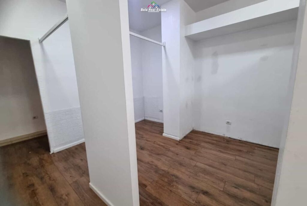 Dyqan Me Qera Ne Myslym Shyr ( ID BD21904) Tirane