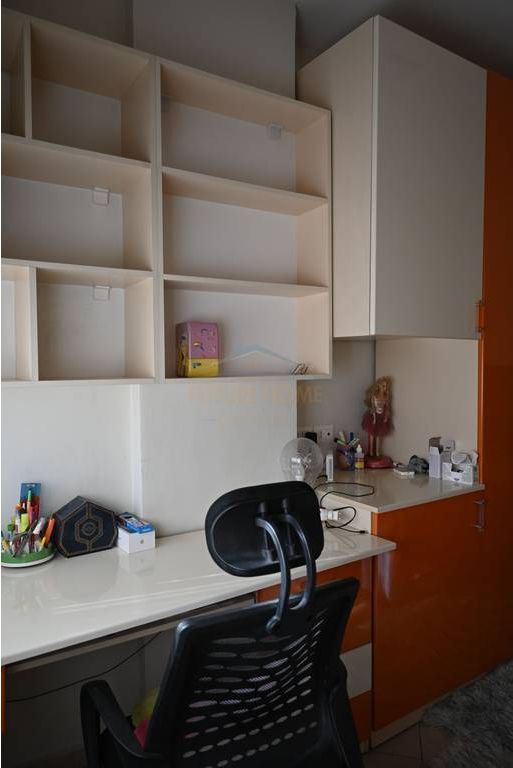 Qera, Apartament 2+1, Rruga Irfan Tomini