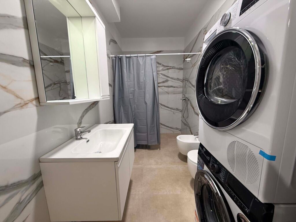 1 plus 1 for rent at E88