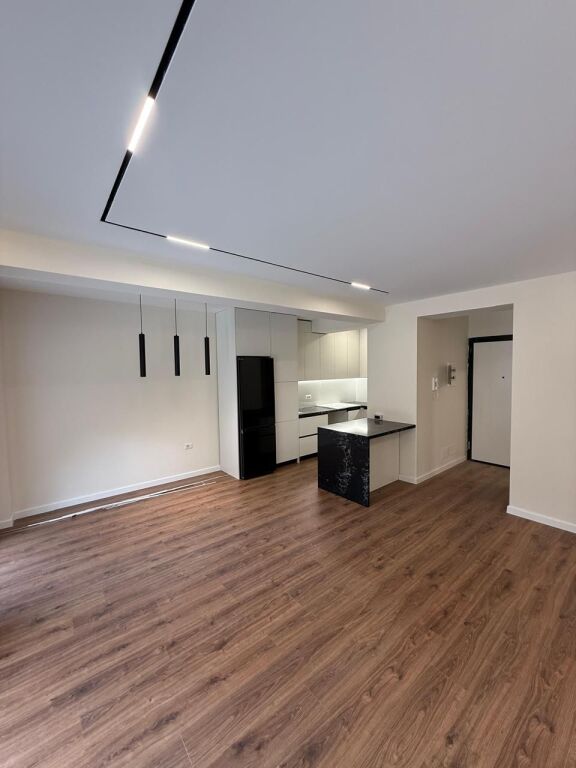 Shitet Apartament 3+1+2+Verande
