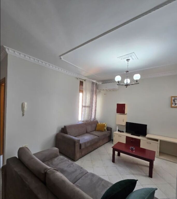 APARTAMENT ME QERA 2+1 MINE PEZA 55.000 LEKE FH-73203